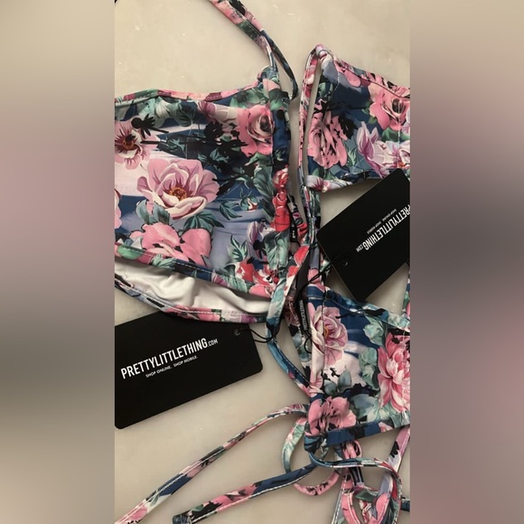 PrettyLittleThing Multi Floral Halterneck Mini Ruched Triangle Bikini - Picture 8 of 8